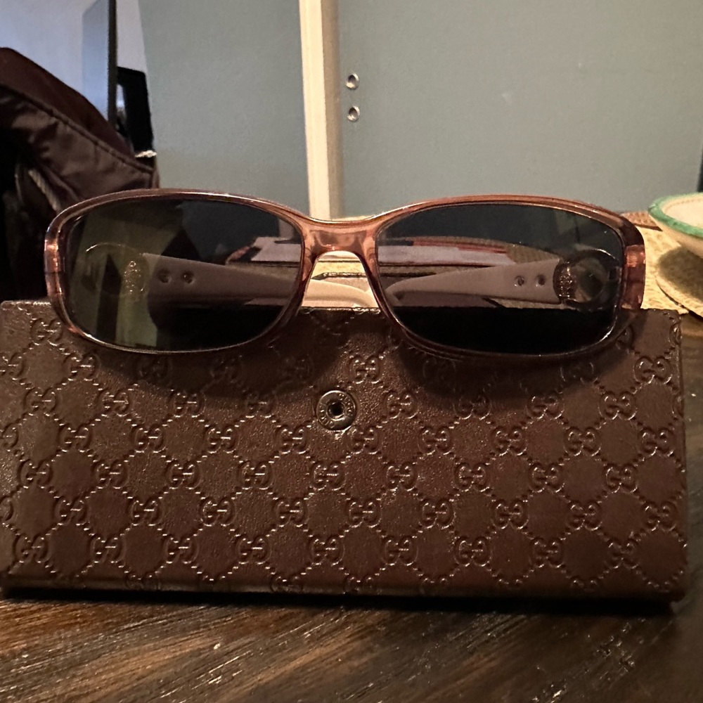 Women's Gucci frames